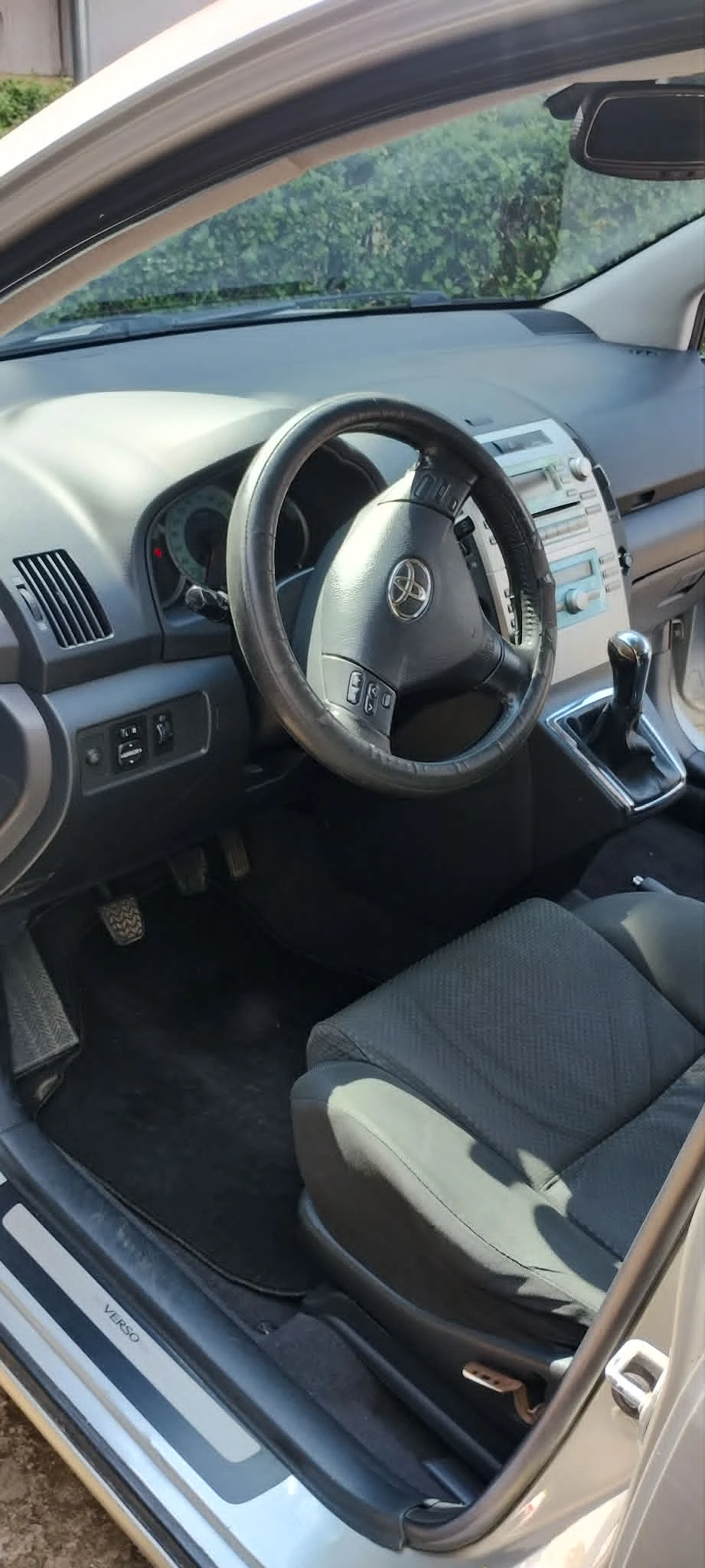 Toyota Verso, снимка 5 - Автомобили и джипове - 54616008
