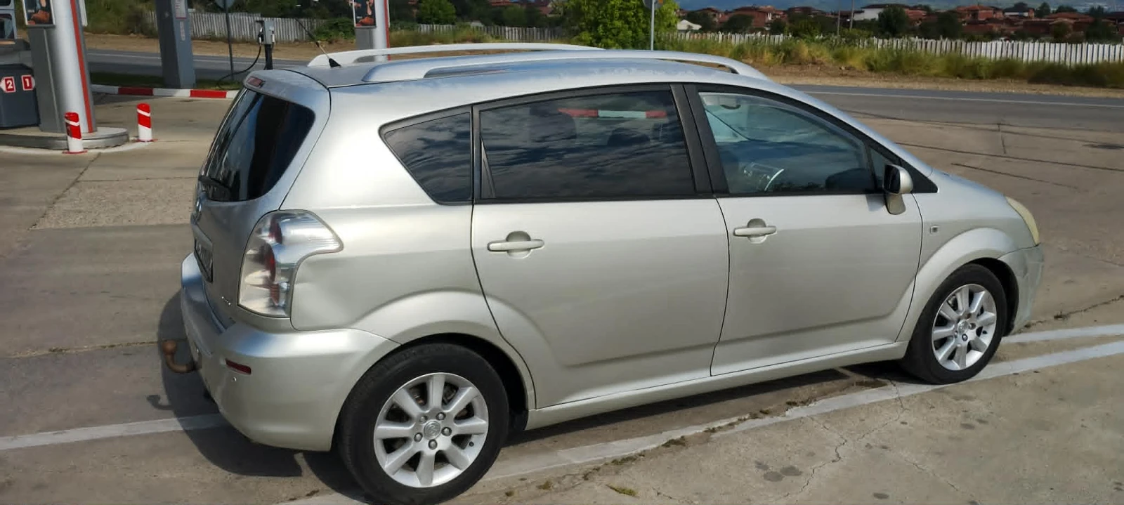 Toyota Verso, снимка 2 - Автомобили и джипове - 54616008