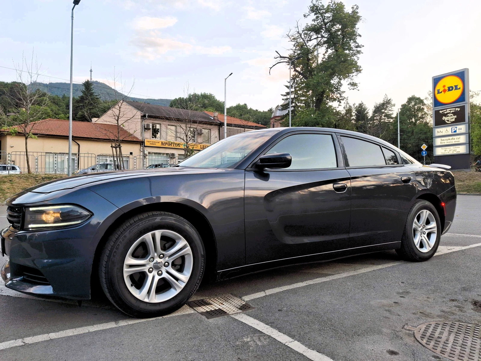 Dodge Charger Aвтоматик 8ZF, Pentastar, FULL, КОЖА, Камера, снимка 14 - Автомобили и джипове - 55147432