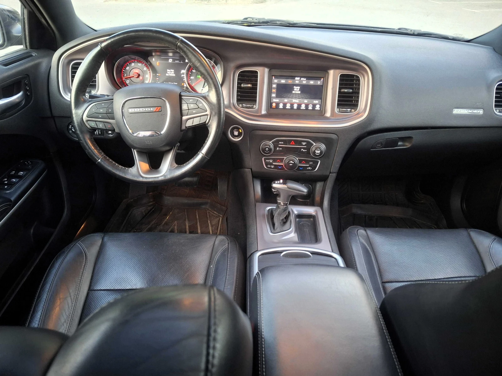 Dodge Charger Aвтоматик 8ZF, Pentastar, FULL, КОЖА, Камера, снимка 5 - Автомобили и джипове - 55147432