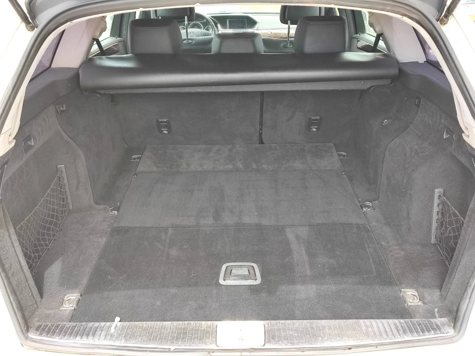 Mercedes-Benz E 350 4MATIC, снимка 14 - Автомобили и джипове - 55292003