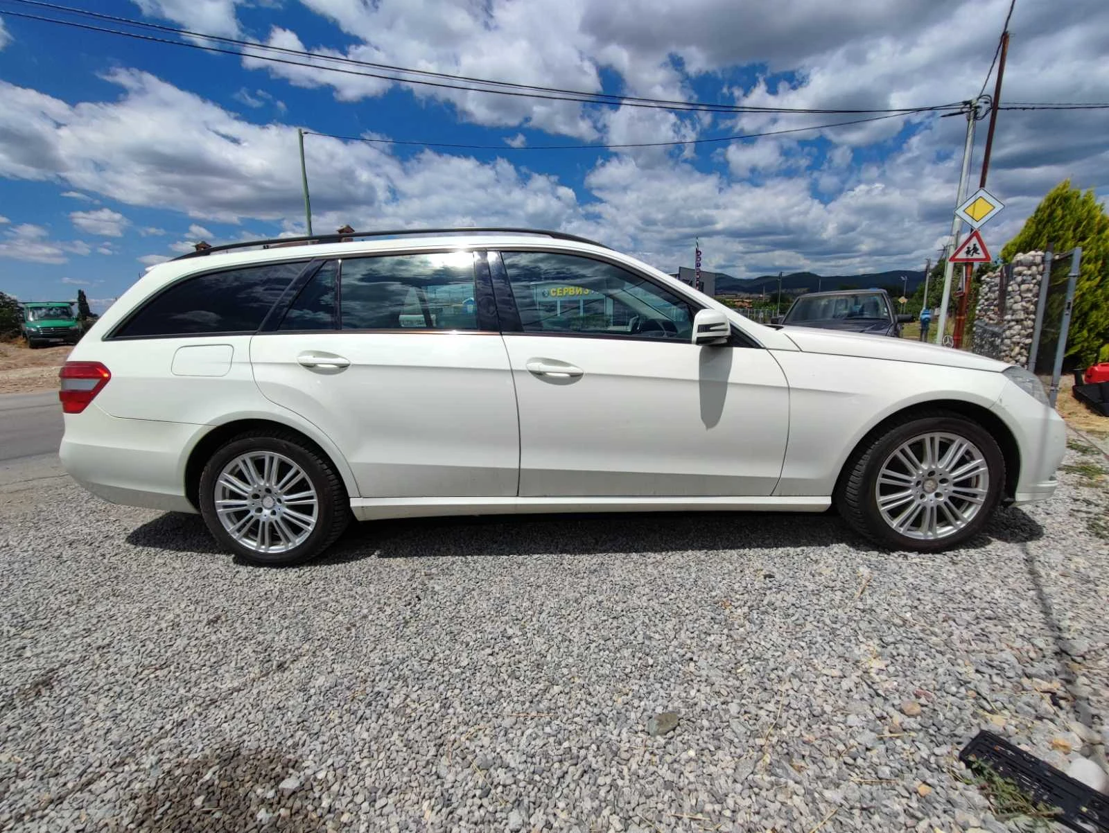 Mercedes-Benz E 350 4MATIC, снимка 6 - Автомобили и джипове - 55292003