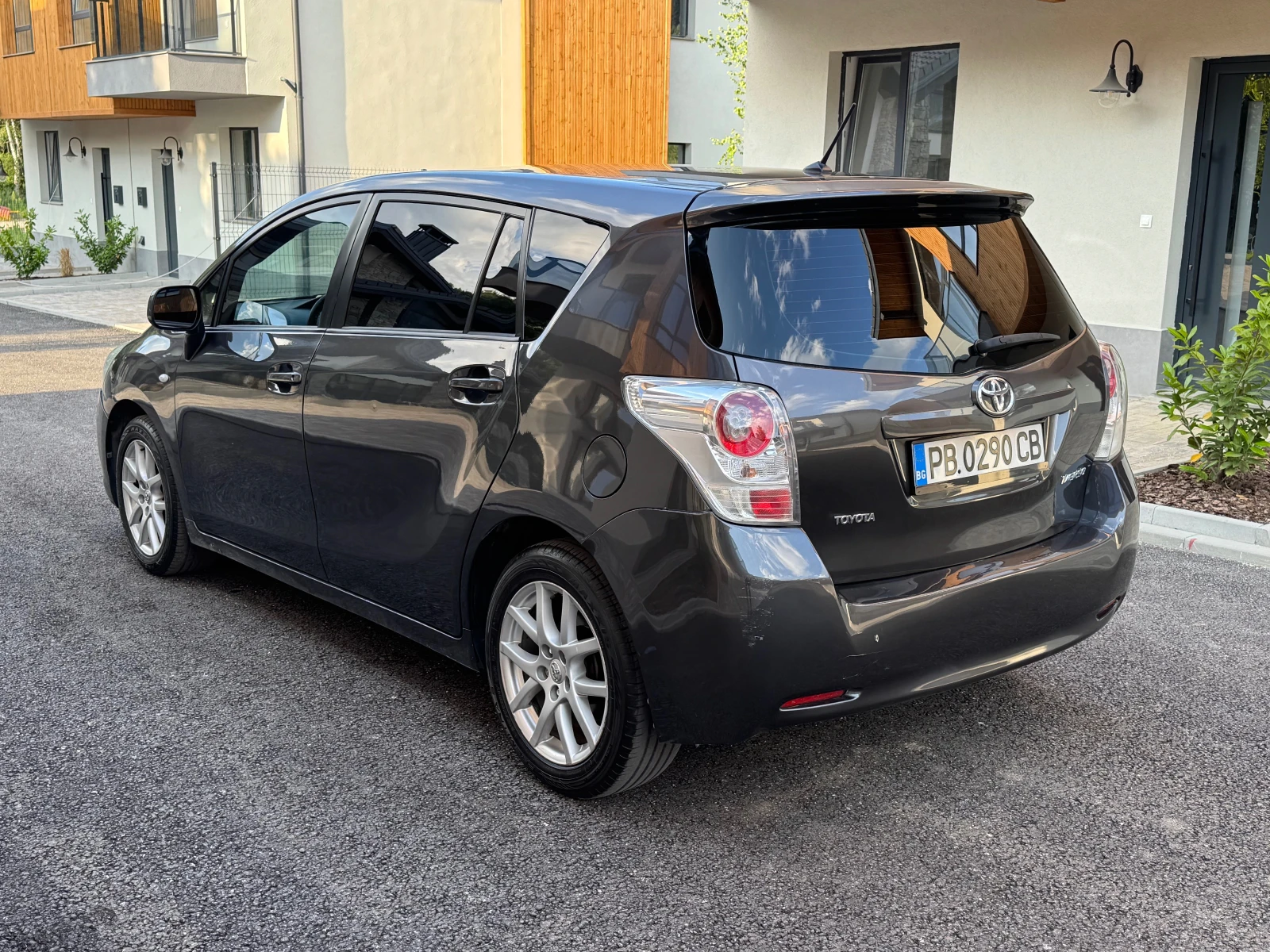 Toyota Verso 2.0D4D �������� ������� Keyless | Mobile.bg � ����������� 4