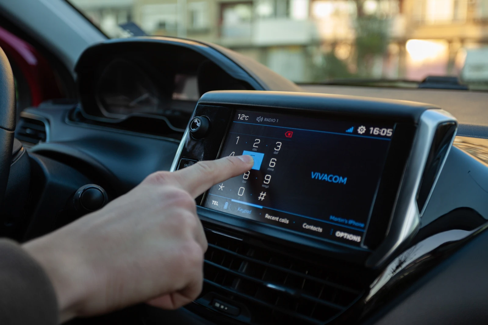 Peugeot 208, снимка 10 - Автомобили и джипове - 55672084