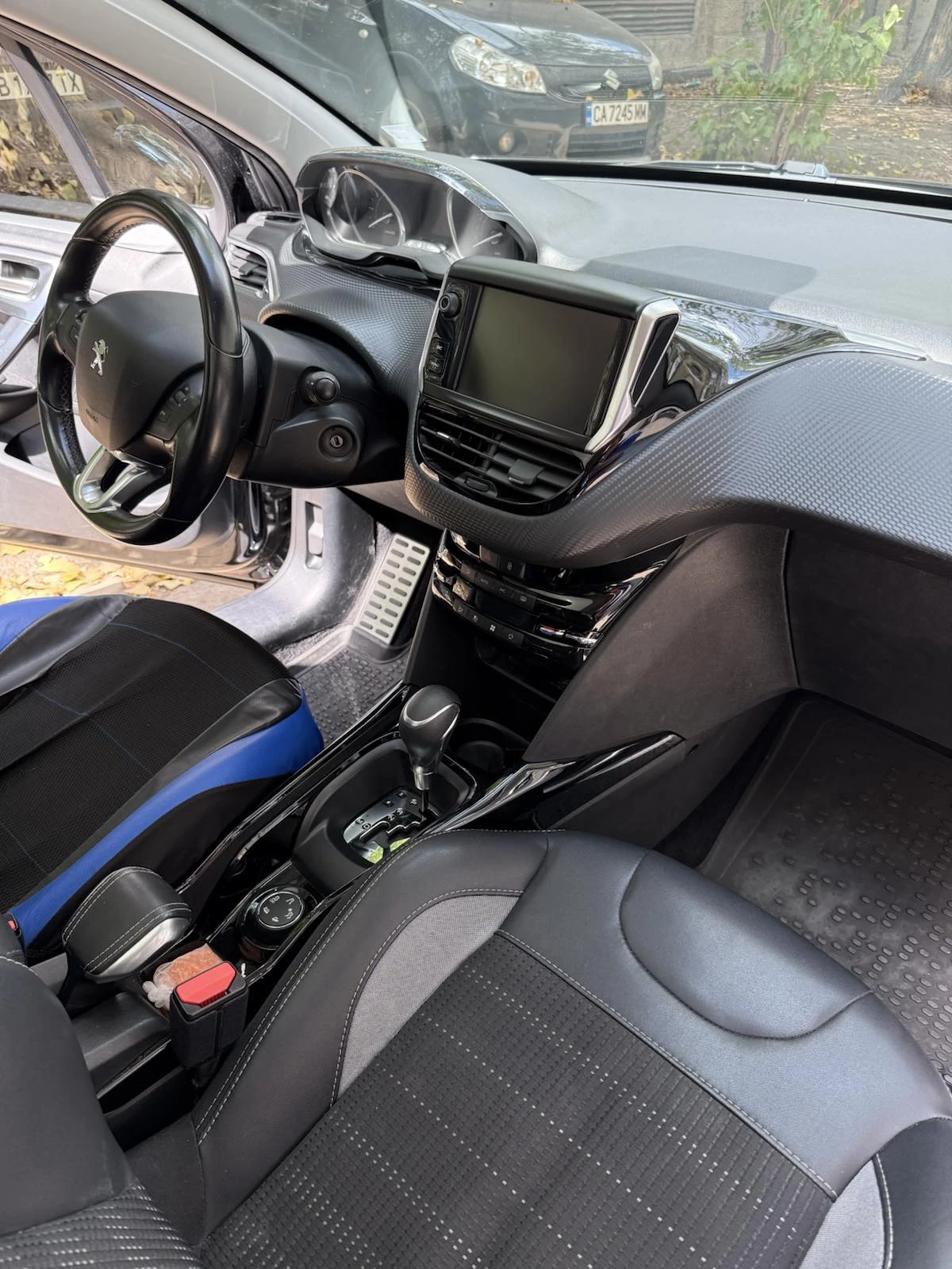 Peugeot 2008, снимка 8 - Автомобили и джипове - 55677468