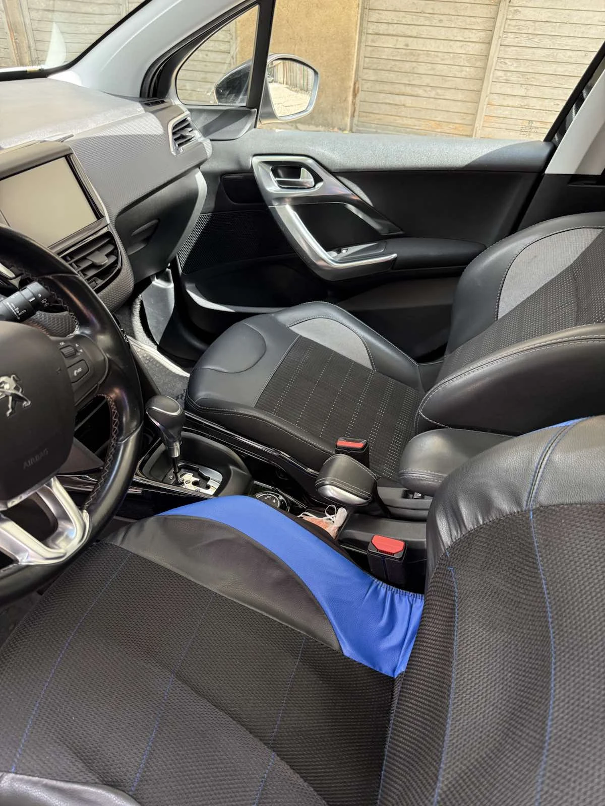 Peugeot 2008, снимка 6 - Автомобили и джипове - 55677468
