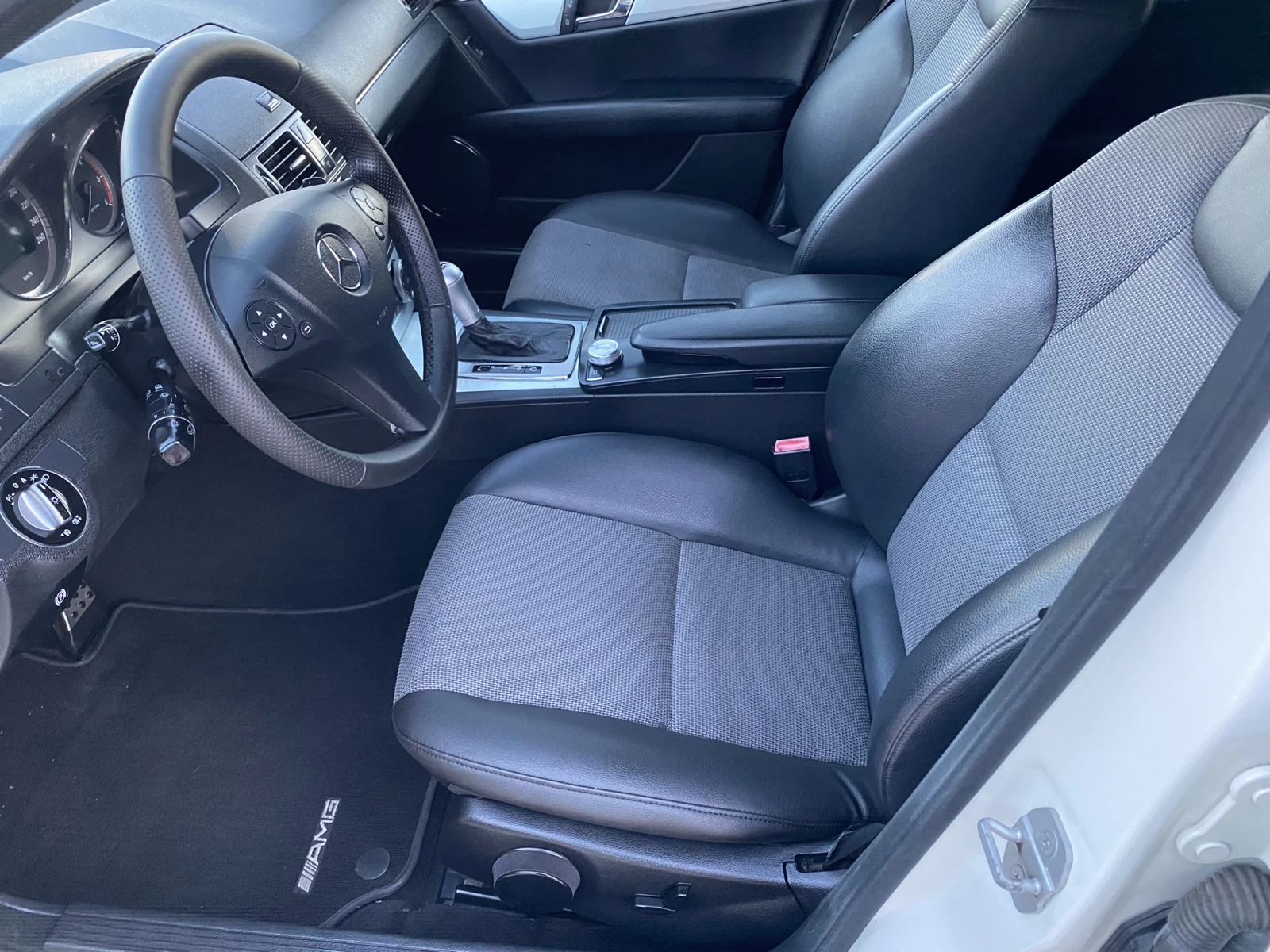 Mercedes-Benz C 350 -3.0-224k.c./AMG-ПАКЕТ/Harman Kardon, снимка 7 - Автомобили и джипове - 55708665