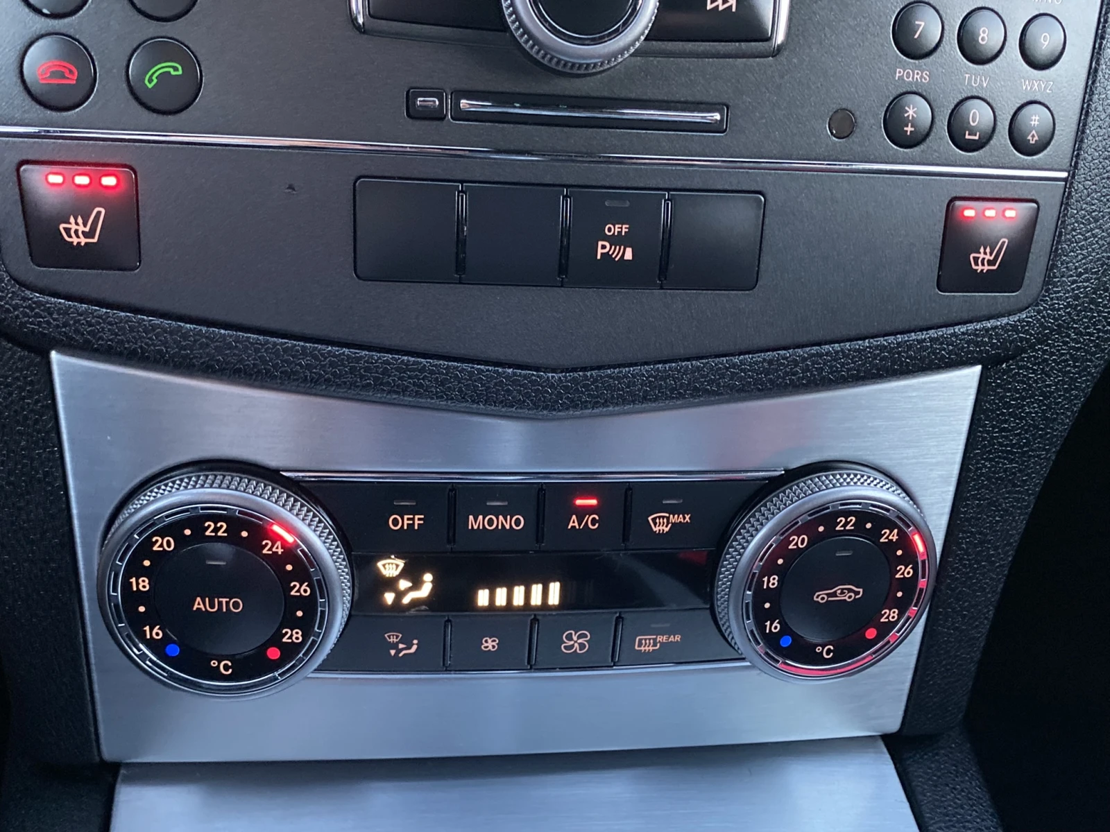 Mercedes-Benz C 350 -3.0-224k.c./AMG-ПАКЕТ/Harman Kardon, снимка 11 - Автомобили и джипове - 55708665