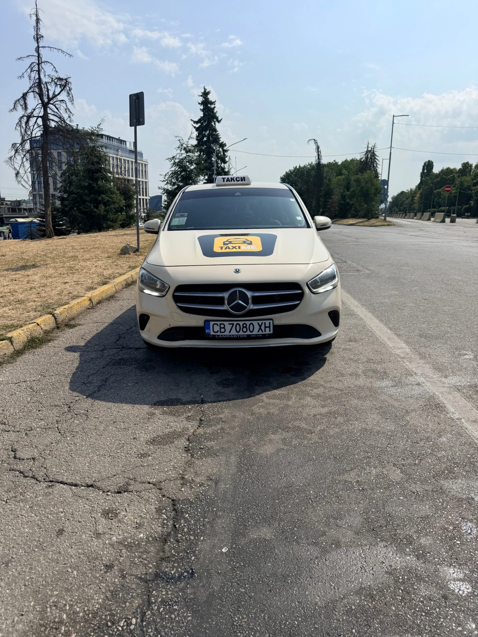 Mercedes-Benz B 180, снимка 3 - Автомобили и джипове - 55919964