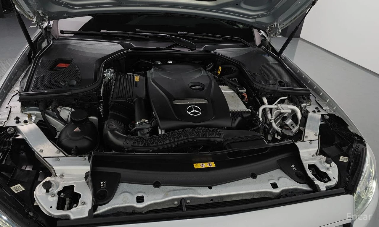 Mercedes-Benz E 300 ДИГИТАЛНО* ТАБЛО* BURMESTER* ОБДУХВАНЕ* ХЕДЪП* , снимка 17 - Автомобили и джипове - 55926886