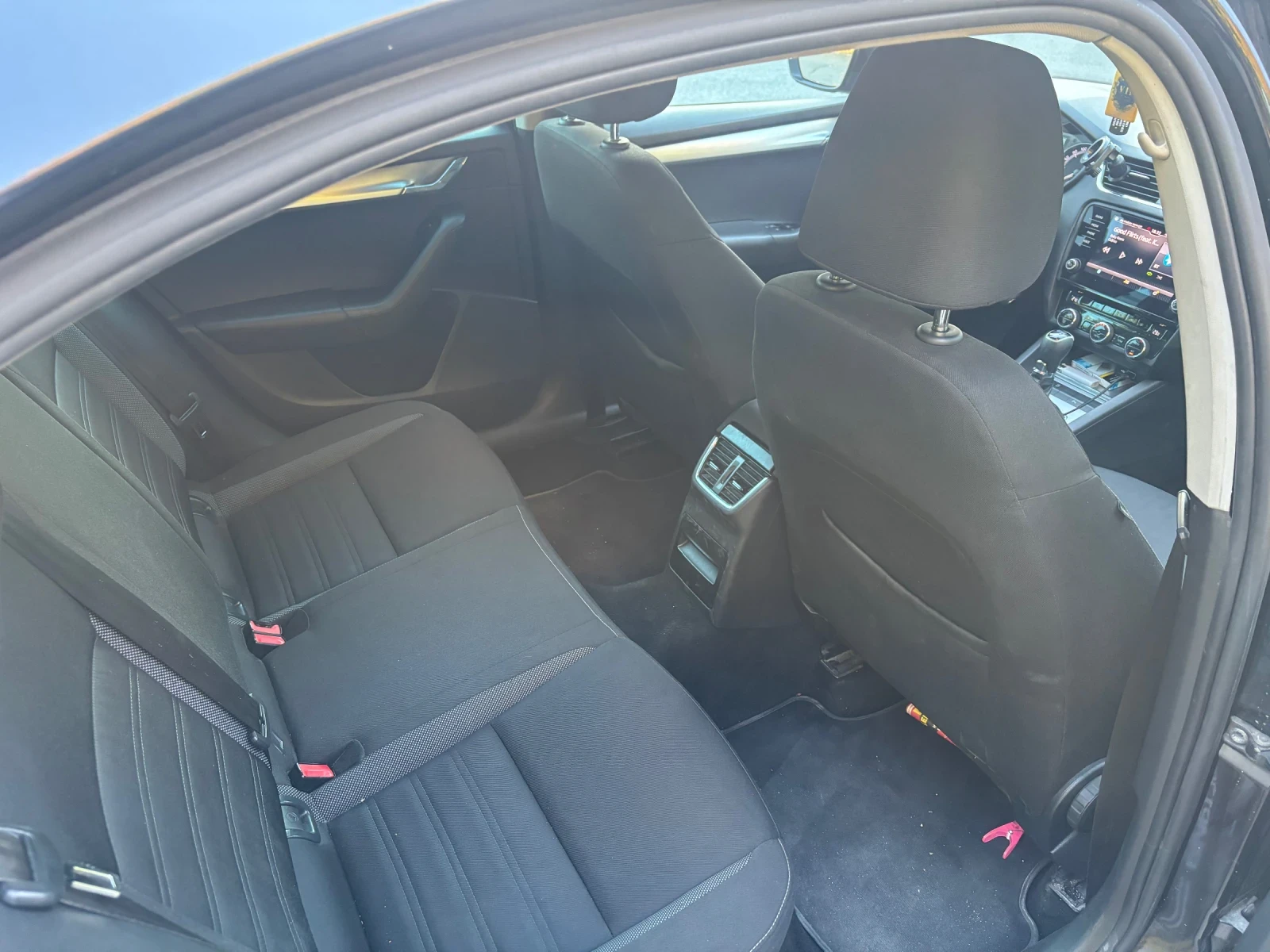 Skoda Octavia 2.0 150кс DQ250, снимка 9 - Автомобили и джипове - 56023527