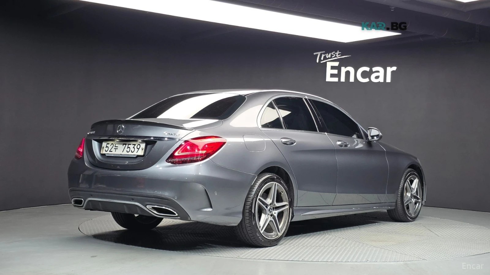 Mercedes-Benz C 220 4MATIC AMG* КОЖА* ПОДГРЕВ* НАВИ* ПАНО* КАМЕРА, снимка 2 - Автомобили и джипове - 56104745