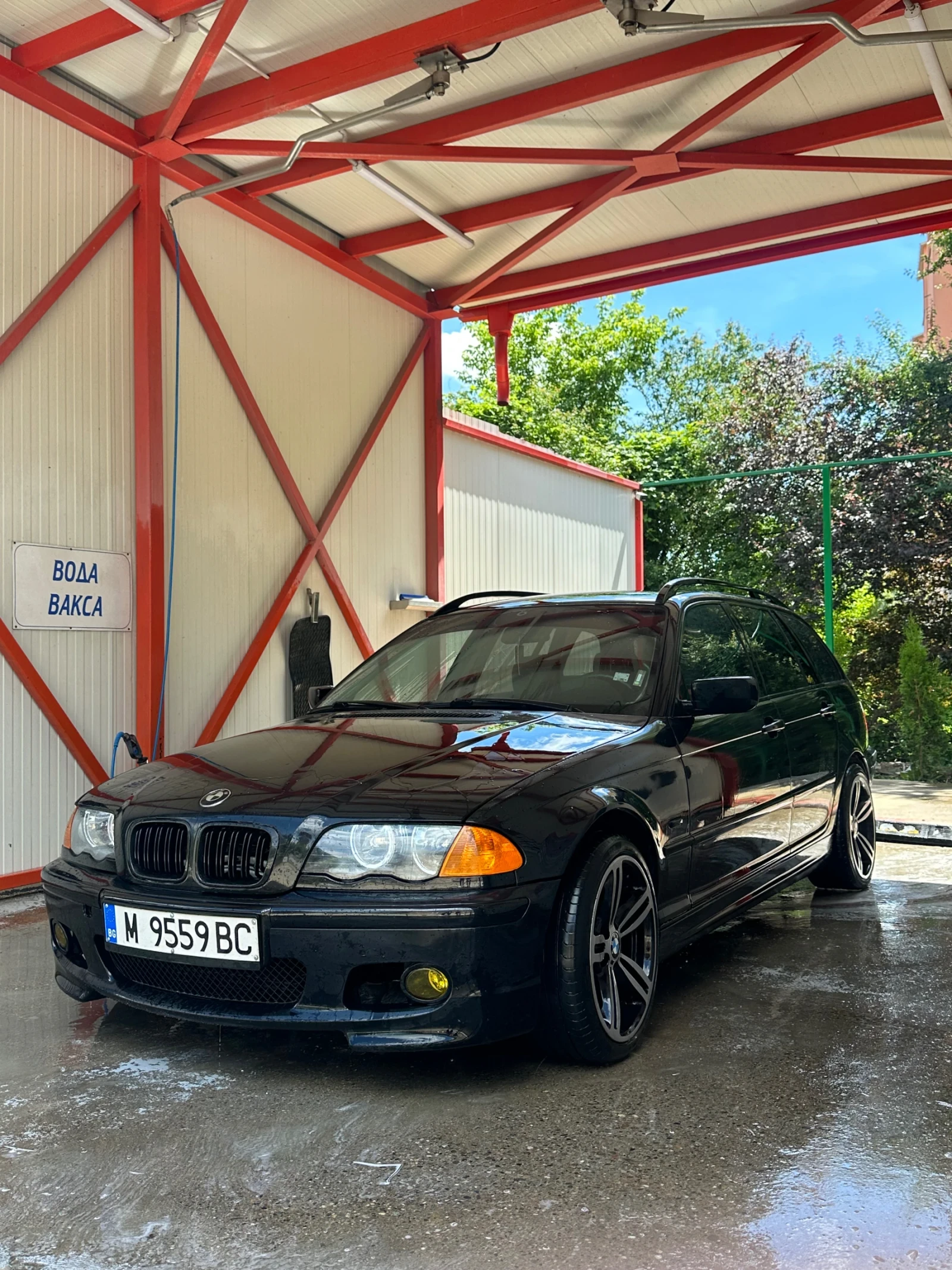 BMW 320