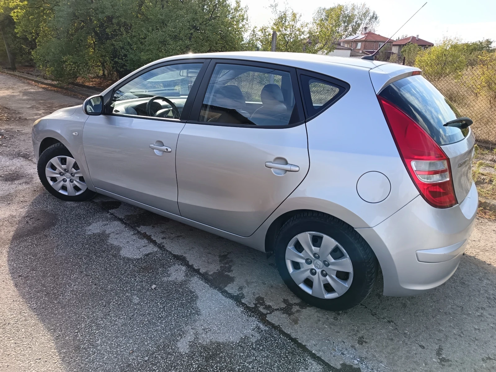 Hyundai I30 1.6 CRDI, снимка 2 - Автомобили и джипове - 56584753