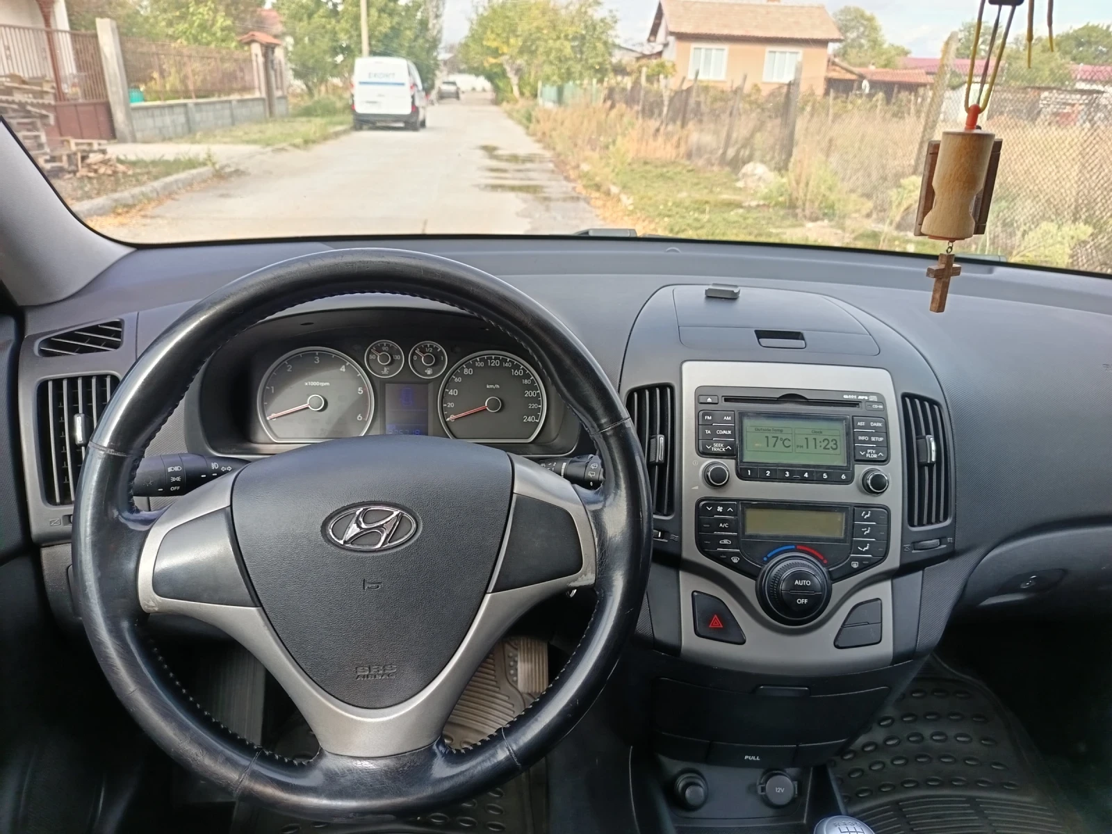 Hyundai I30 1.6 CRDI, снимка 11 - Автомобили и джипове - 56584753