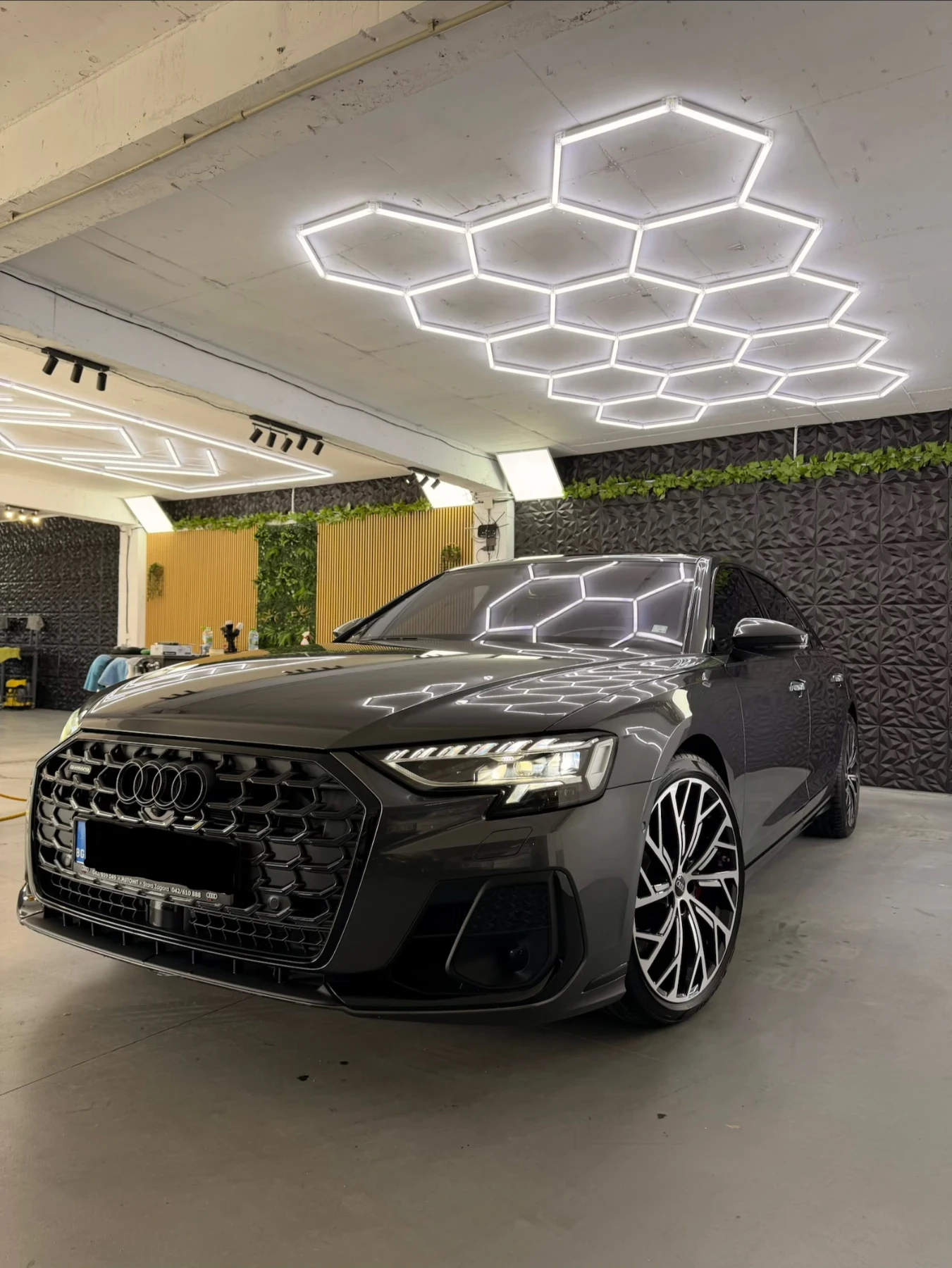 Audi A8 L 60TFSI V8 S-Line* Predictive Active Suspension*  | Mobile.bg � ����������� 8