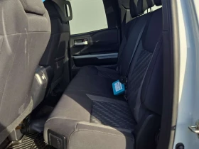 Toyota Tundra * SR5 PLUS CREW CAB STD BED * CARFAX * NAVI, снимка 12