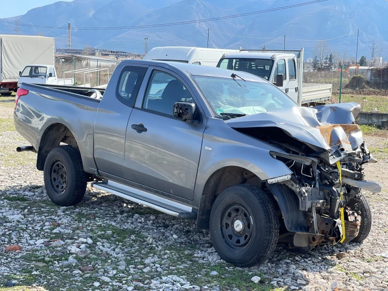 Mitsubishi L200 2.4Di-D 4x4 на части, снимка 1 - Автомобили и джипове - 39984139