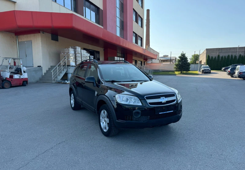 Chevrolet Captiva 2.4i - КЛИМАТИК - УНИКАТ, снимка 3 - Автомобили и джипове - 46740760