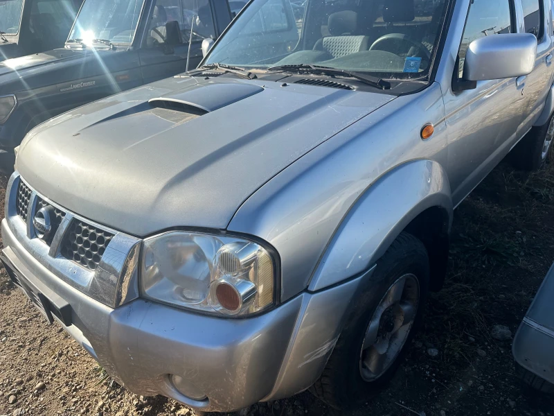 Nissan Navara 2.5tdi, снимка 1 - Автомобили и джипове - 48076249