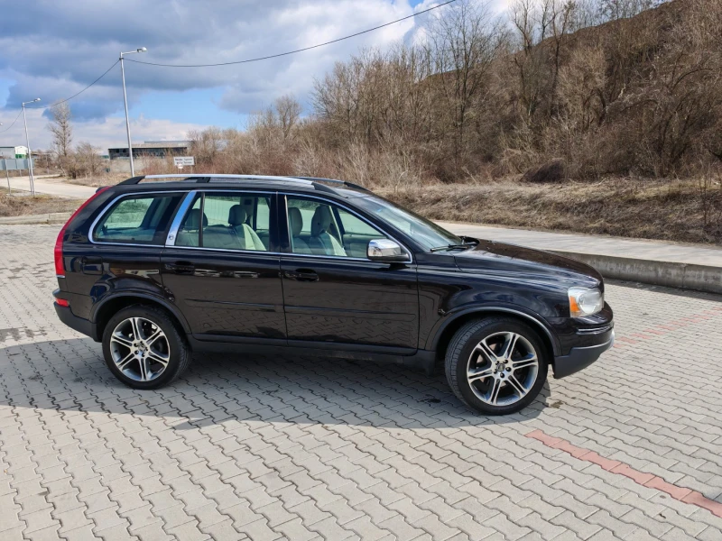 Volvo Xc90 V8, снимка 3 - Автомобили и джипове - 52939239