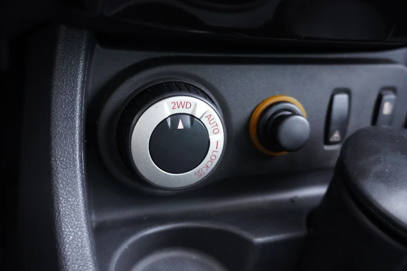 Dacia Duster 1.5dci= 4WD= ITALY= ПЕРФЕКТНА!!, снимка 11 - Автомобили и джипове - 52637489