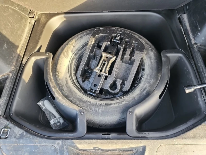 Jeep Grand cherokee * LAREDO * CARFAX * БЕЗ ПЪРВОНАЧАЛНА ВНОСКА, снимка 14 - Автомобили и джипове - 52973314