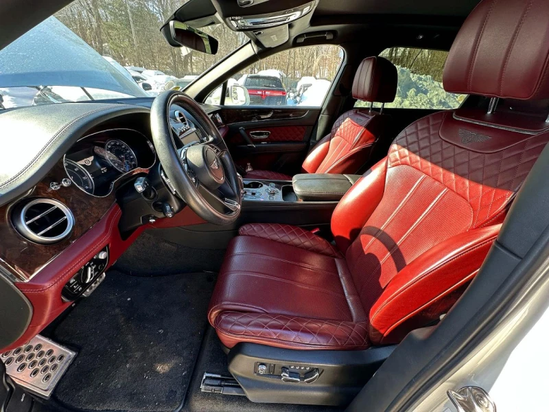 Bentley Bentayga, снимка 11 - Автомобили и джипове - 53481974