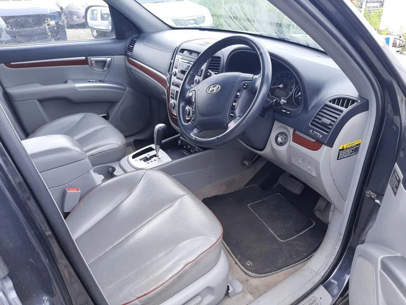 Hyundai Santa fe 2.2 crdi auto, снимка 7 - Автомобили и джипове - 33219501