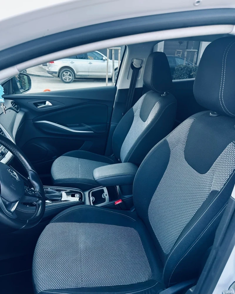 Opel Grandland X, снимка 7 - Автомобили и джипове - 53288164