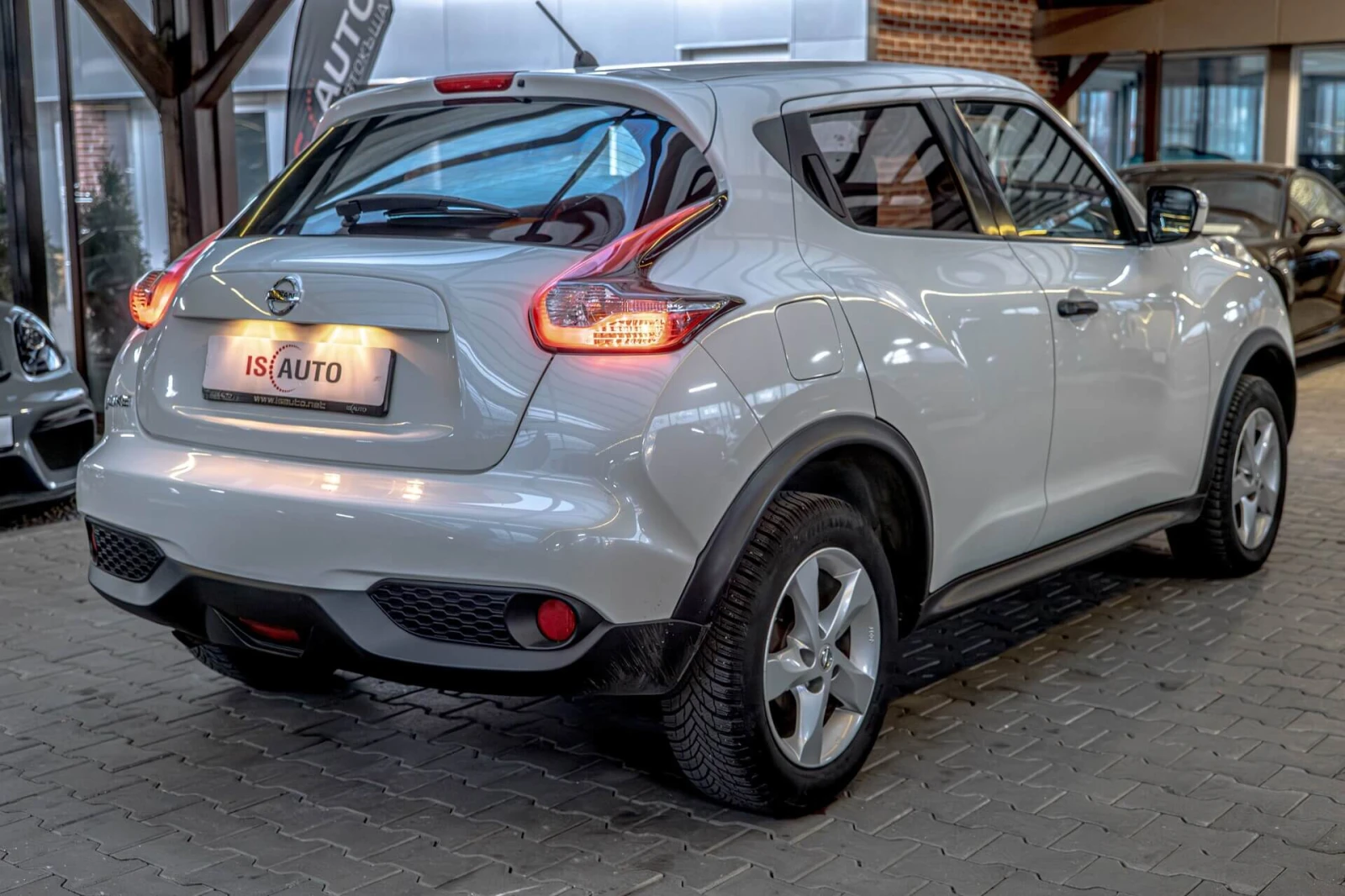 Nissan Juke 1.6i/Климатик/LED - изображение 6