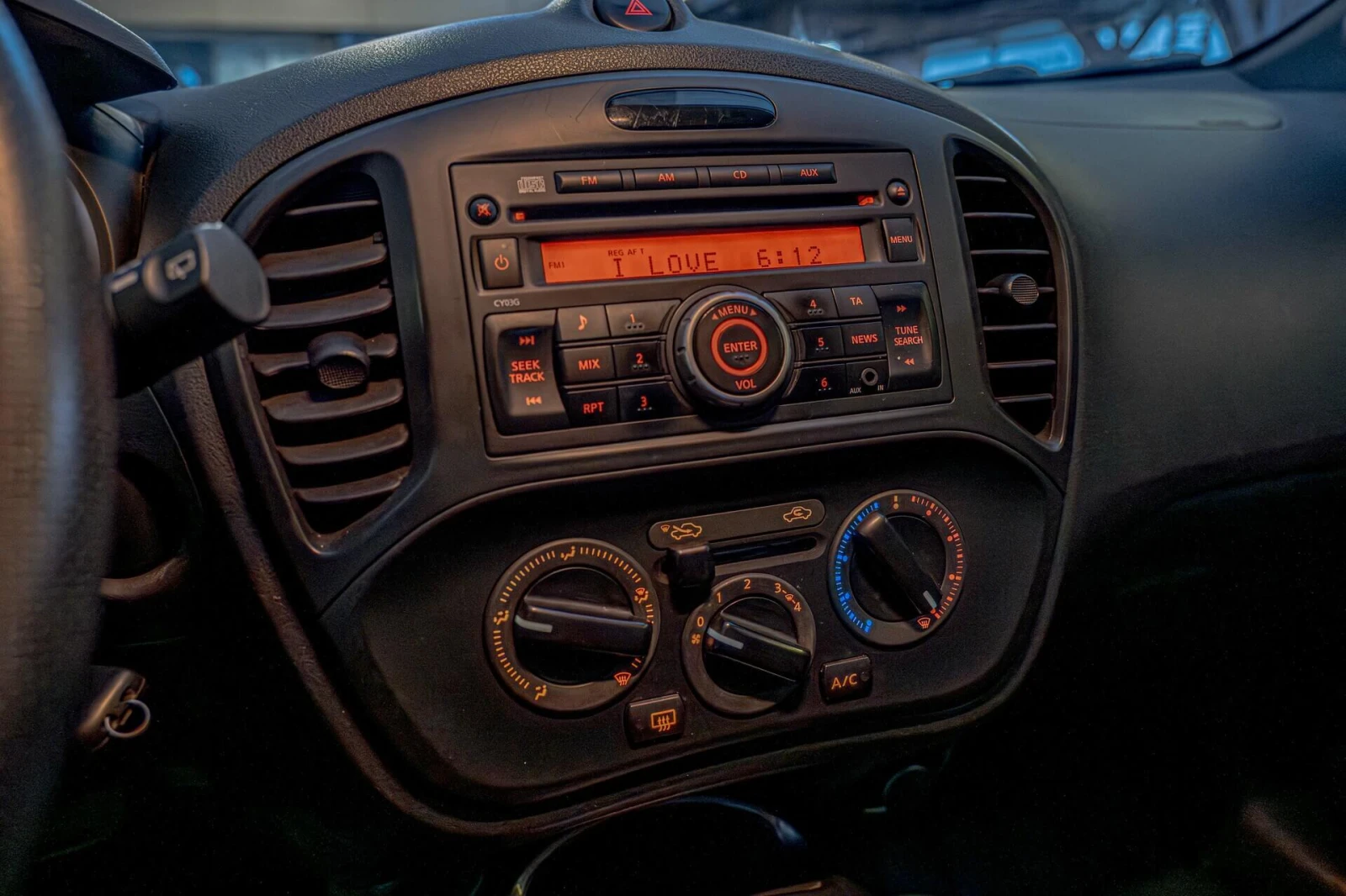 Nissan Juke 1.6i/Климатик/LED - изображение 9