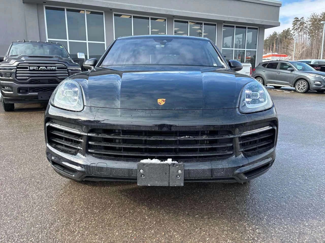 Porsche Cayenne * Без инциденти * Пълна история в Порше *  CARFAX , снимка 2 - Автомобили и джипове - 53915006