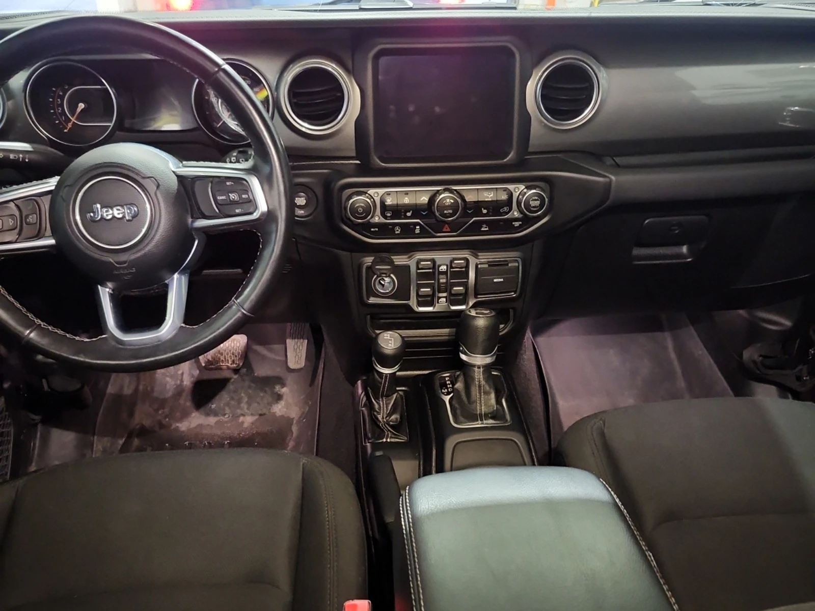 Jeep Wrangler * * CARFAX * * АВТО КРЕДИТ * * , снимка 6 - Автомобили и джипове - 54005345