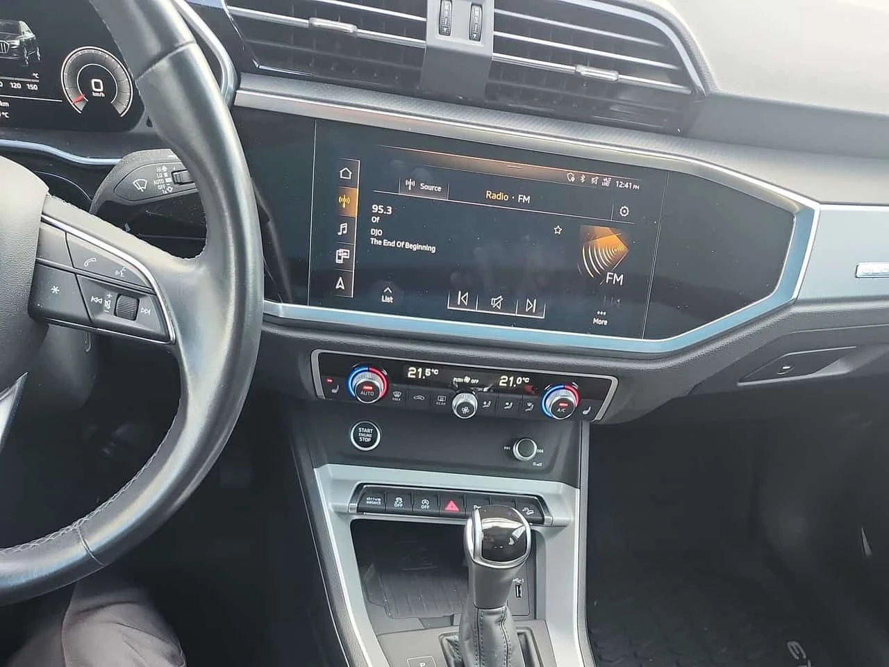 Audi Q3 Progressiv/ПАНОРАМА/ПОДГРЕВИ, снимка 9 - Автомобили и джипове - 54115294