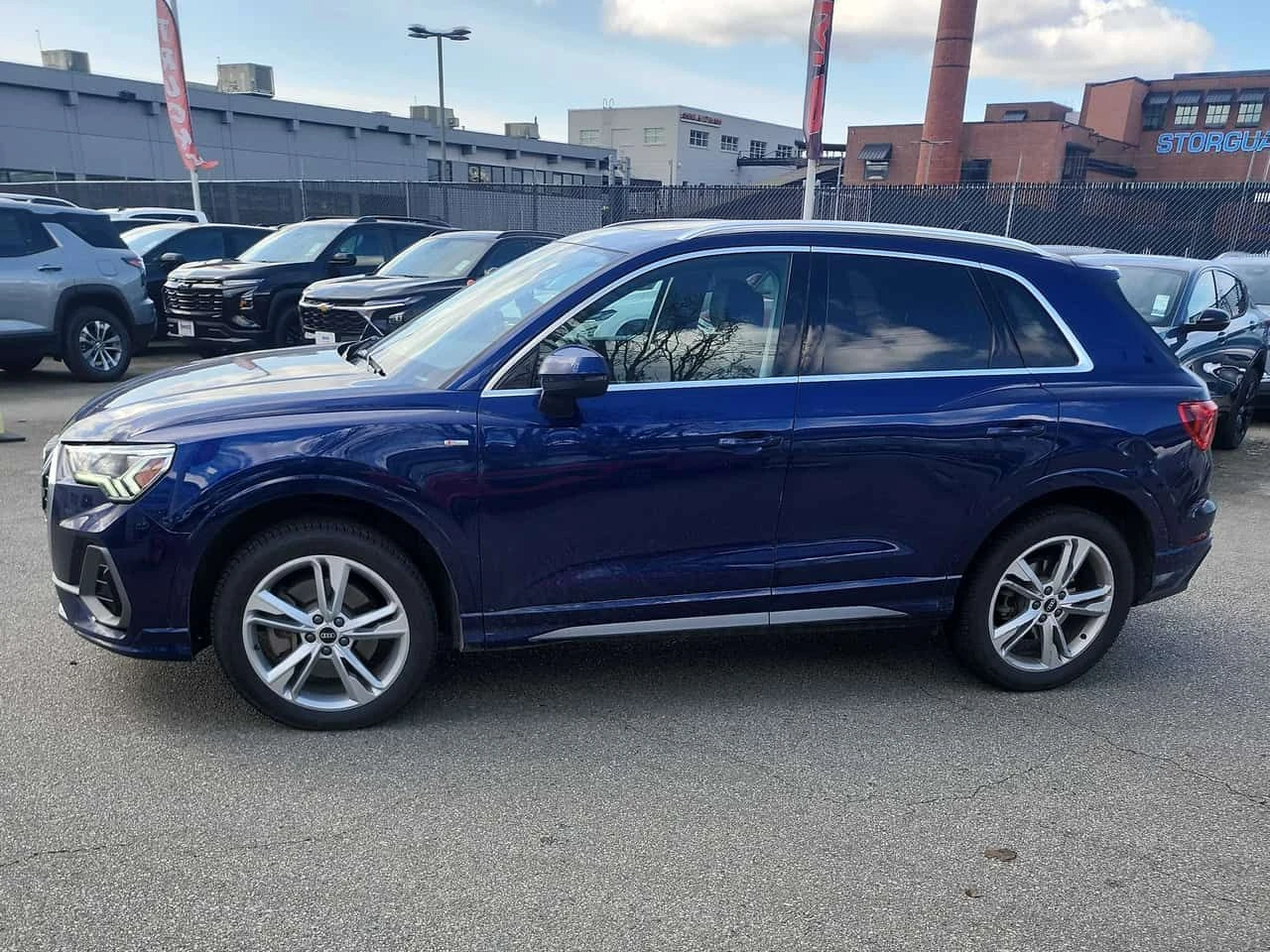 Audi Q3 Progressiv/ПАНОРАМА/ПОДГРЕВИ, снимка 3 - Автомобили и джипове - 54115294