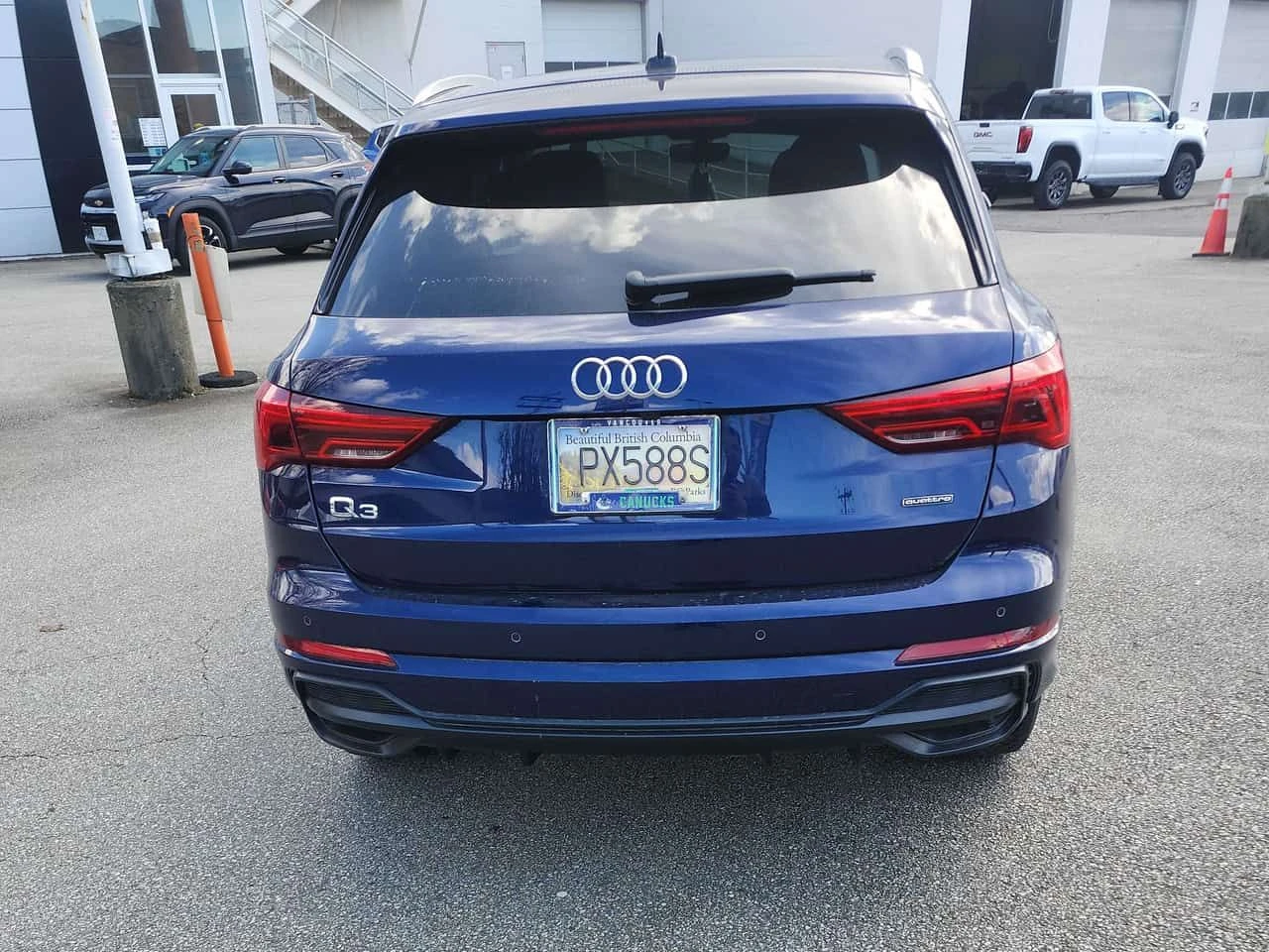 Audi Q3 Progressiv/ПАНОРАМА/ПОДГРЕВИ, снимка 5 - Автомобили и джипове - 54115294