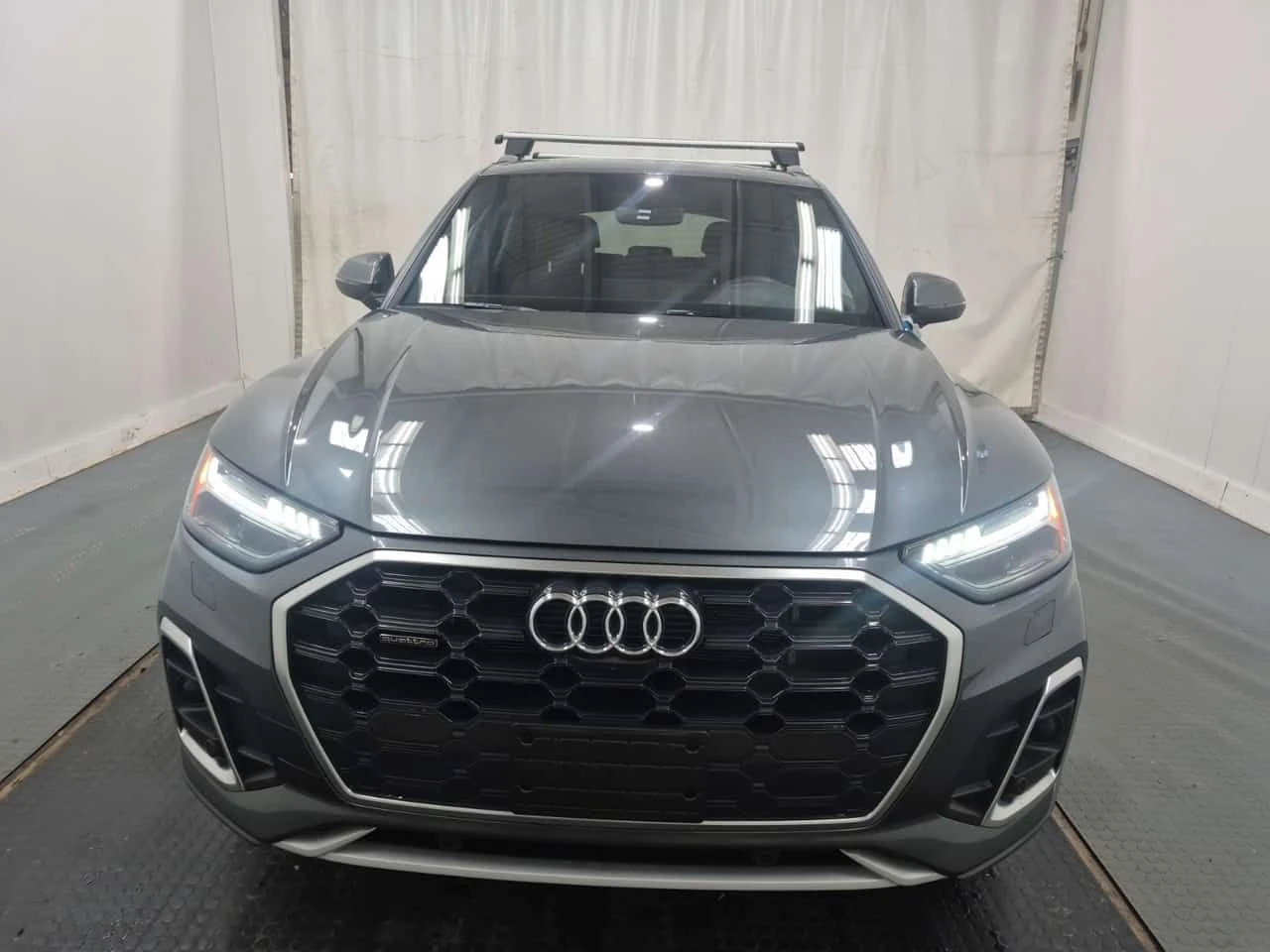 Audi Q5 * TECHNIK * CARFAX * ЦЕНА ДО БГ, снимка 2 - Автомобили и джипове - 54265715