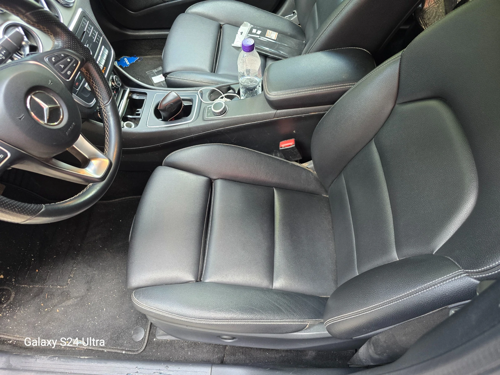 Mercedes-Benz GLA 250, снимка 12 - Автомобили и джипове - 54982032