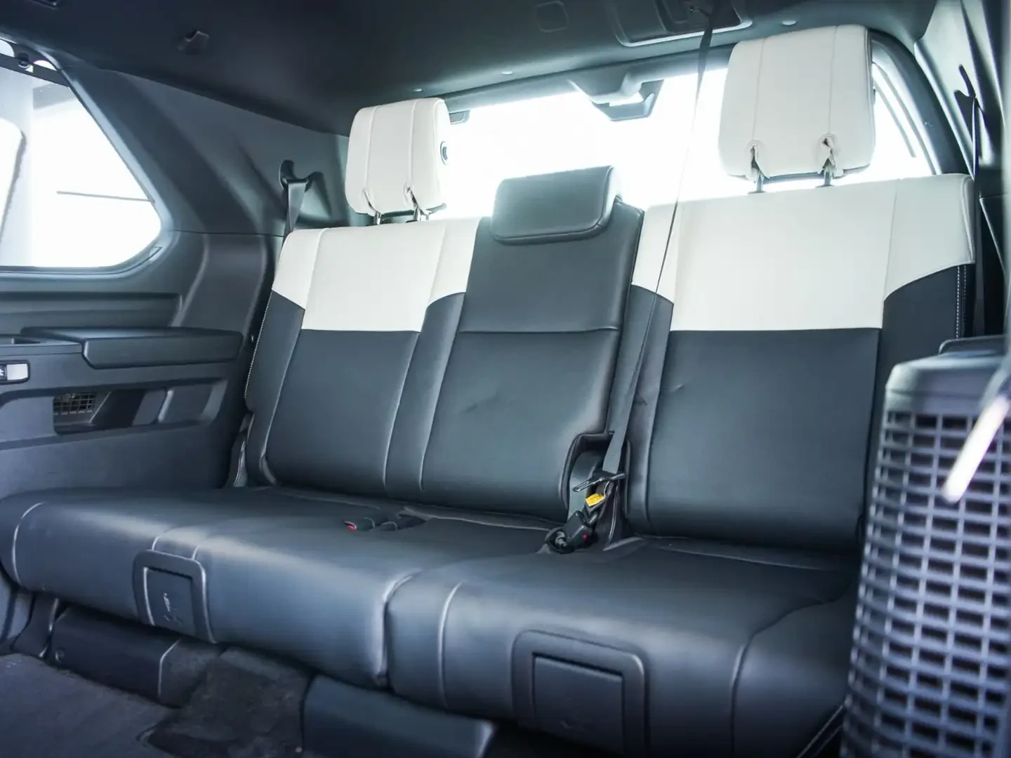 Toyota Sequoia PLATINUM* FULL* AWD* ОТ ПОРШЕ!, снимка 15 - Автомобили и джипове - 55035009