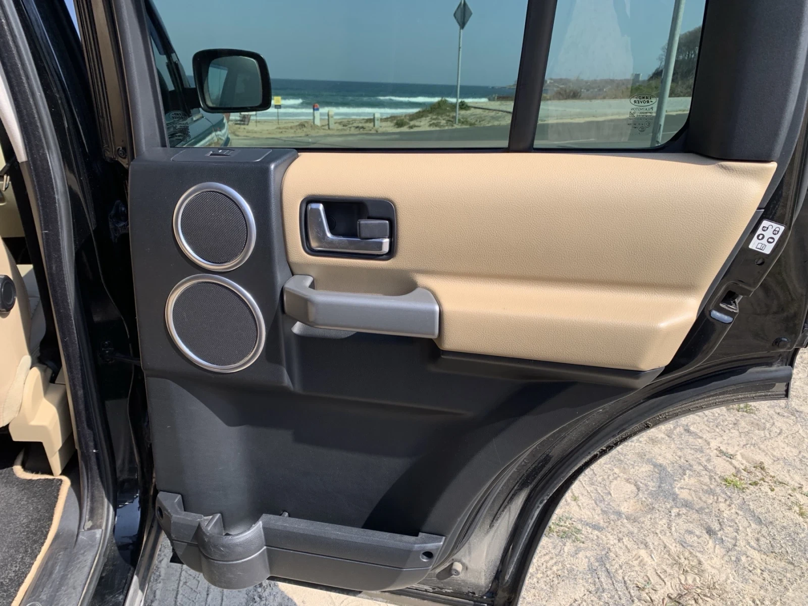 Land Rover Discovery, снимка 4 - Автомобили и джипове - 55171933