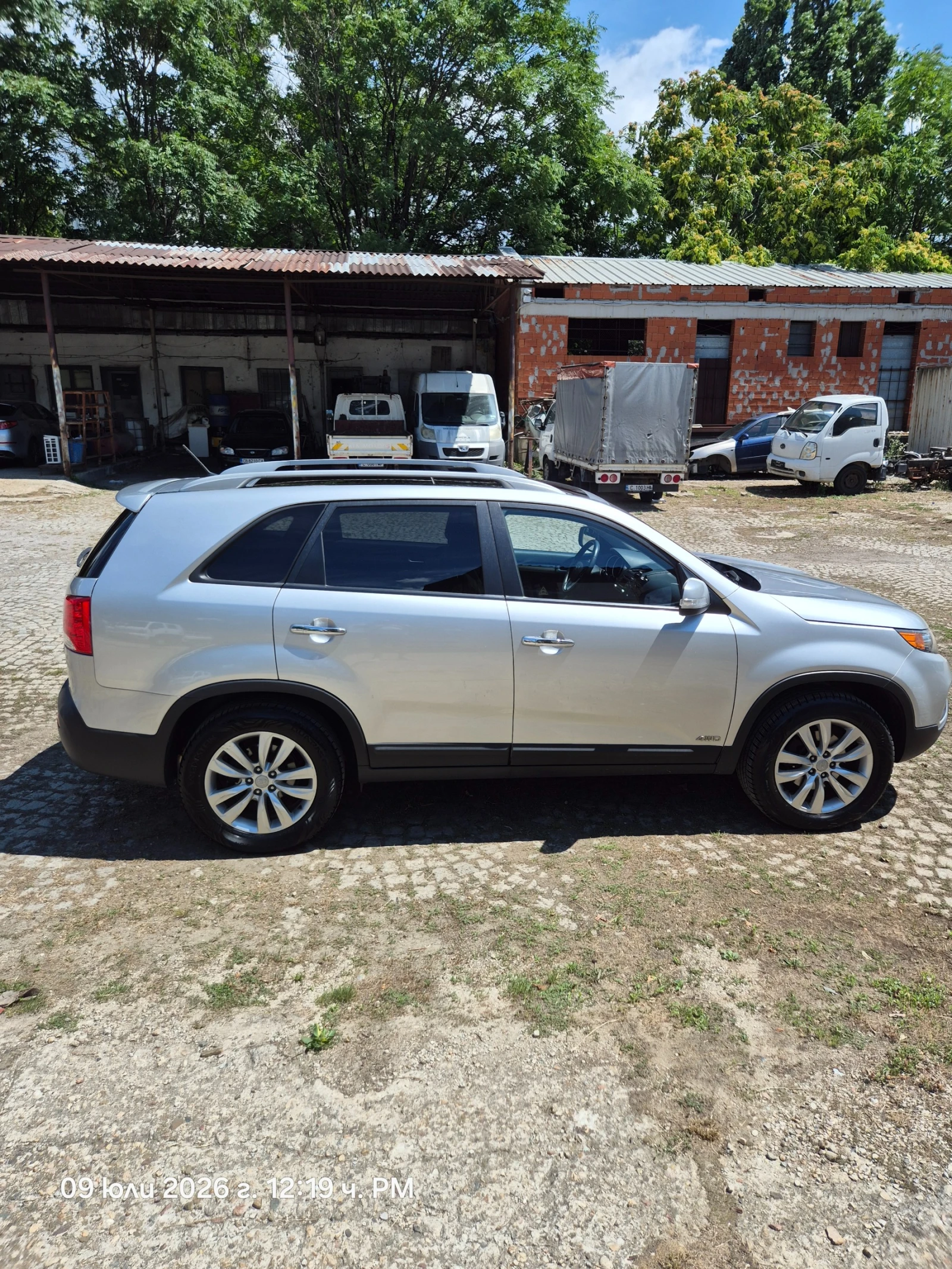 Kia Sorento, снимка 6 - Автомобили и джипове - 55220202