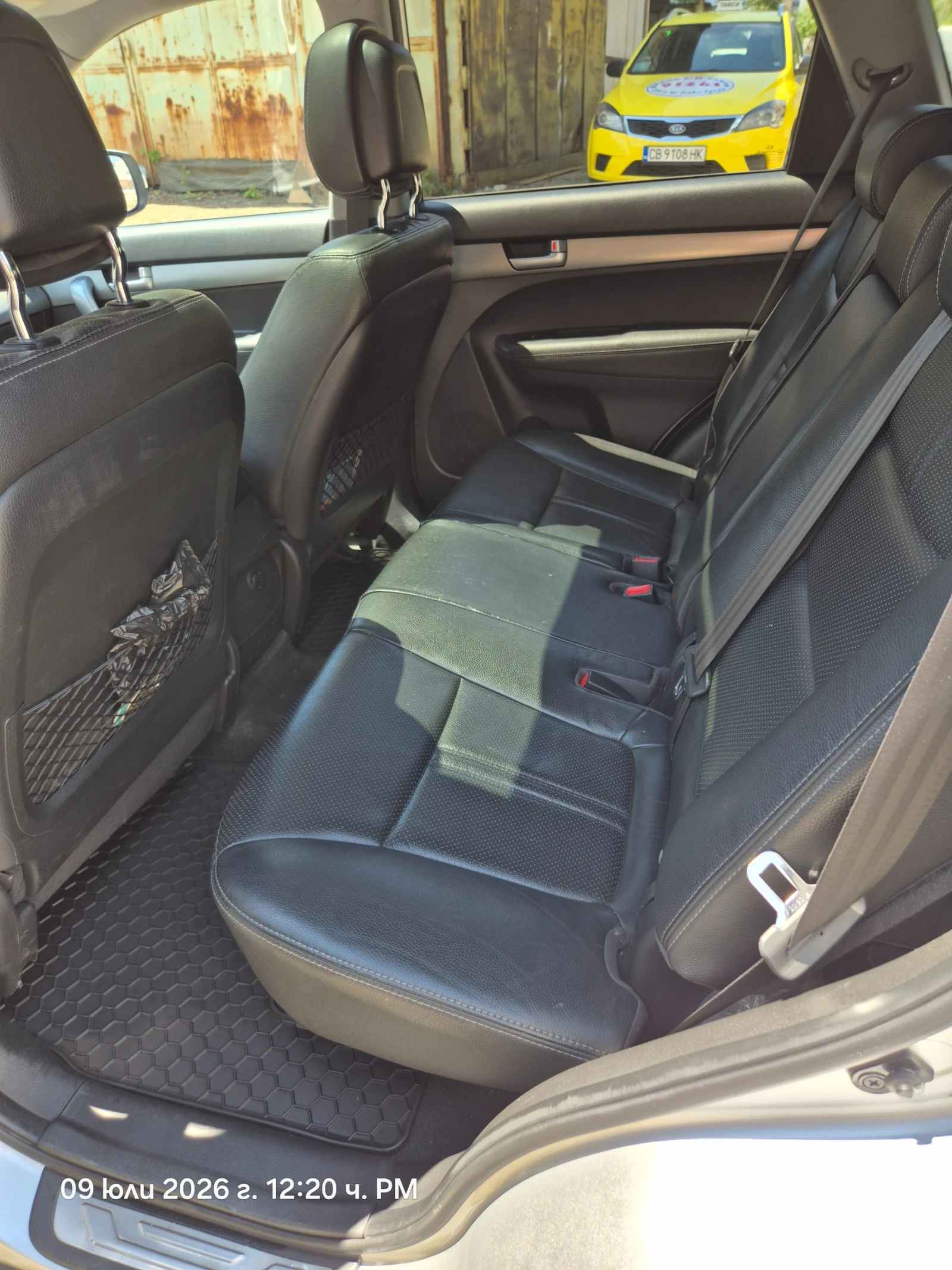 Kia Sorento, снимка 11 - Автомобили и джипове - 55220202