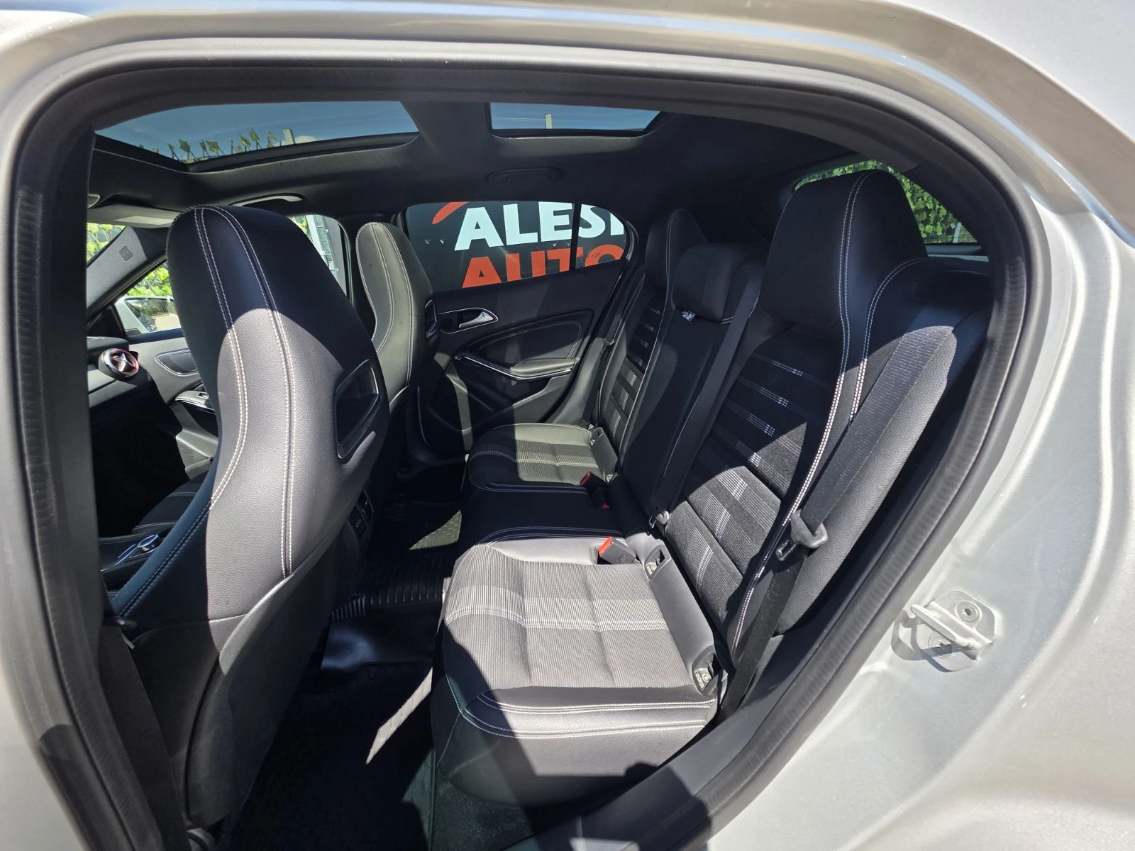 Mercedes-Benz GLA 200 -4MATIC-Automatic 7G-Facelift-136hp, снимка 13 - Автомобили и джипове - 55239925
