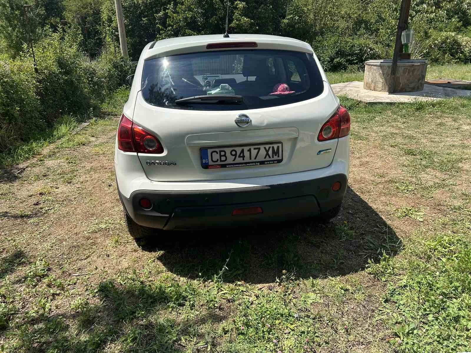 Nissan Qashqai 1.5dci, снимка 4 - Автомобили и джипове - 55618375