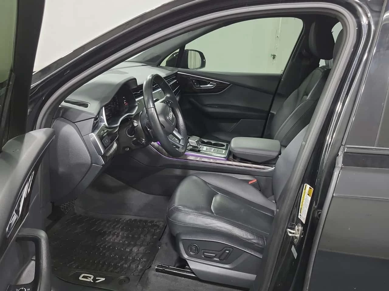 Audi Q7 * CARFAX * 2 КЛЮЧА * ПАНОРАМА * 360 КАМЕРА, снимка 8 - Автомобили и джипове - 55736673