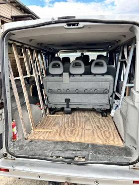 Opel Vivaro 2.5, снимка 15
