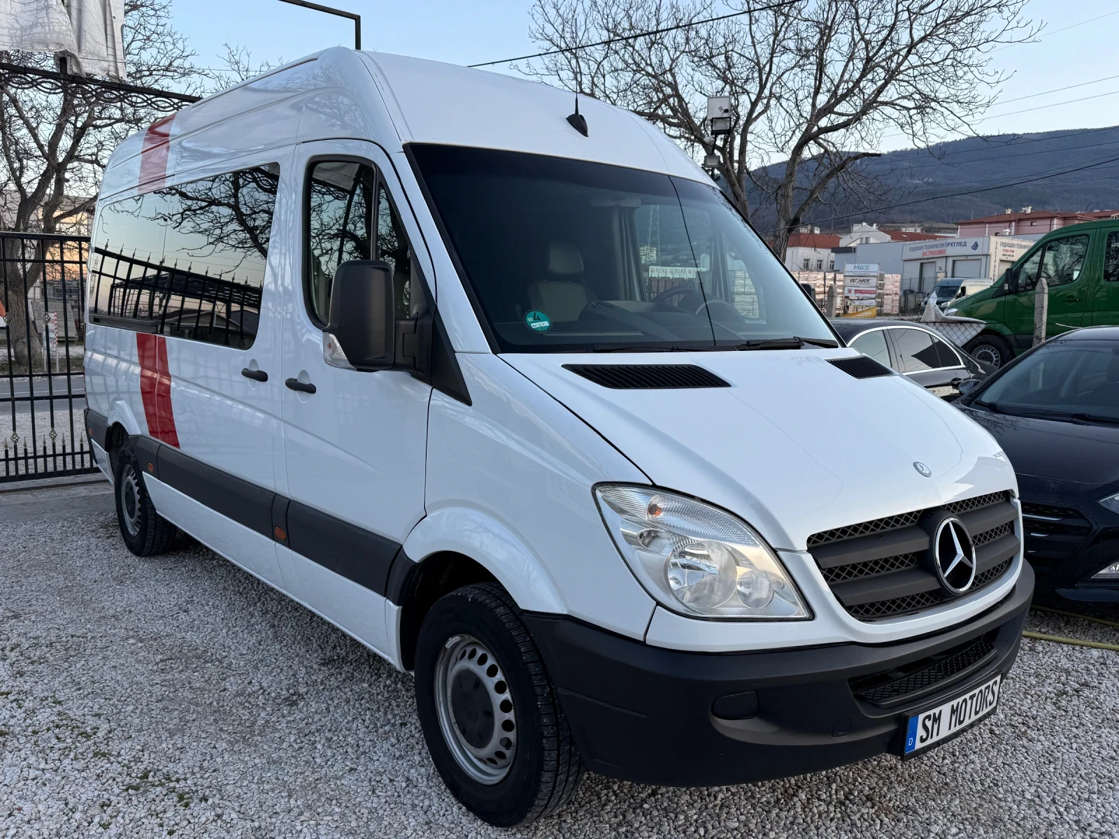 Mercedes-Benz Sprinter 315 8+ 1 КЛИМАТИК ПЕЧКА, снимка 3 - Бусове и автобуси - 53750906