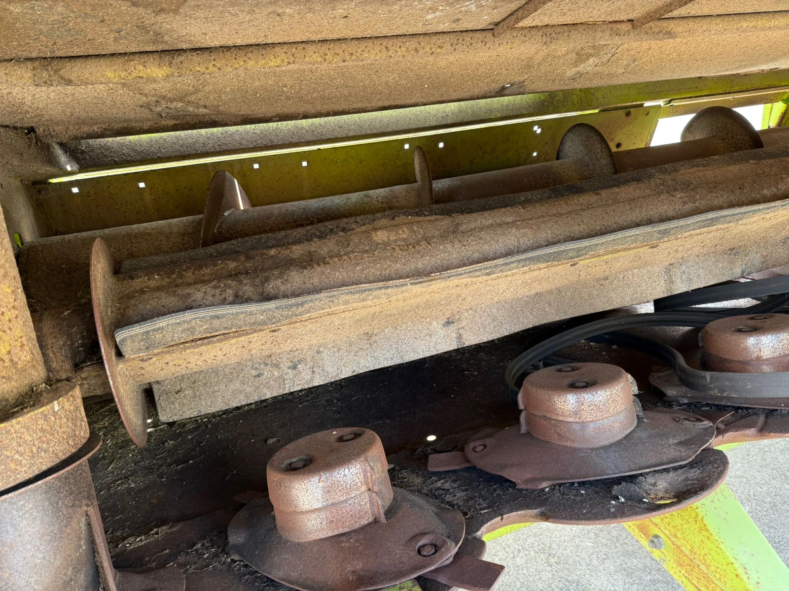 Комбайн Claas Direct Disc 520, снимка 11 - Селскостопанска техника - 54318000