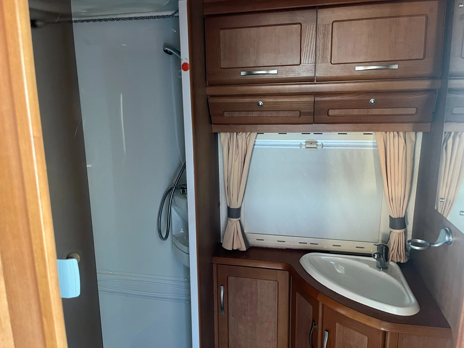 �������� Bessacarr Cameo 495 SL | Mobile.bg � ����������� 15